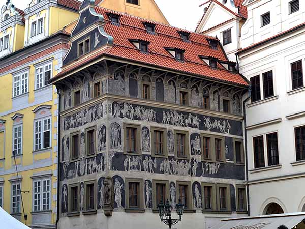 Дом «У минуты» в Праге. Староместская площадь