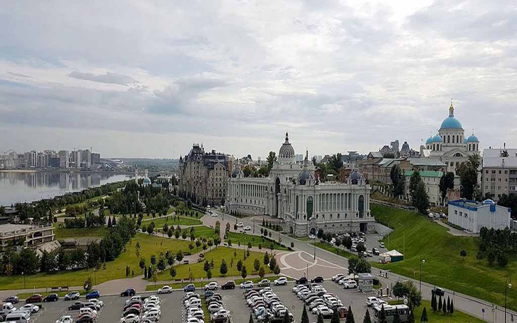 Вид на Казань с обзорной площадки Казанского Кремля
