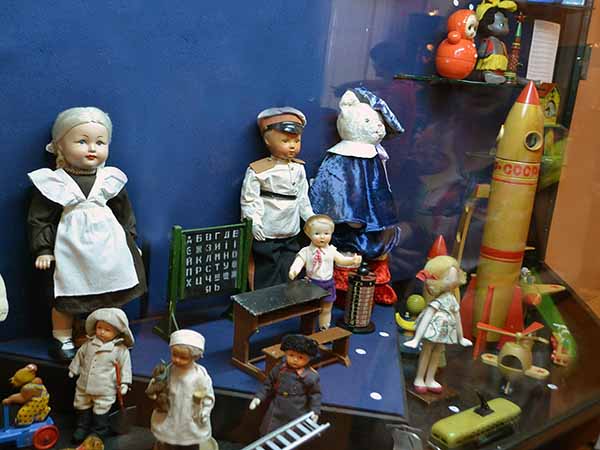 Советские игрушки в музее Сергиева Посада