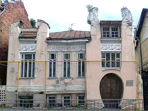 Исторические здания в Нижнем Новгороде. Дом Троицкого на улице Пискунова