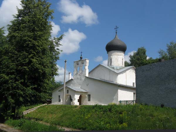 Храмы Пскова. Церковь Иоакима и Анны на Полонище