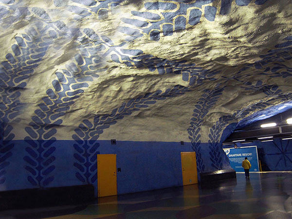Синяя ветка метро в Стокгольме. T-centralen станция на синей ветке метро