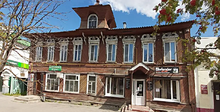 Дом купца Трусова на улице Большая в Бежецке