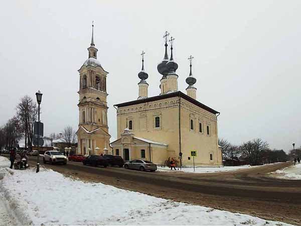 Суздаль. Церковь Смоленской иконы Божией Матери и колокольня  