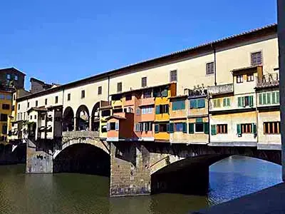 Флоренция - мост Веккьо с жилыми домами