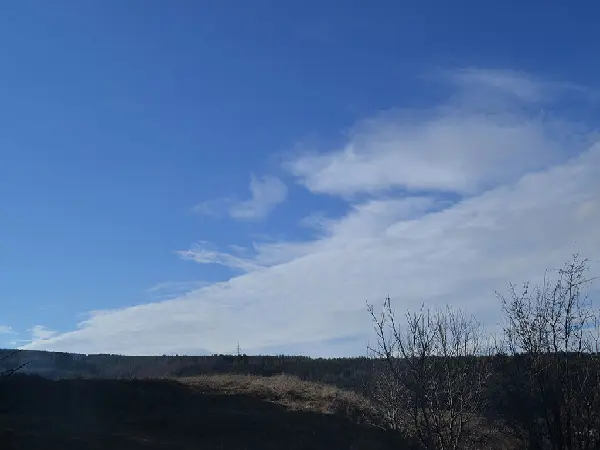 Снежная гора на небе в Кисловодске