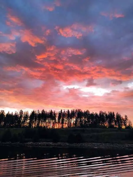Изумительный закат на реке Свирь